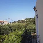بيت ضيافة Panormos,irene's
